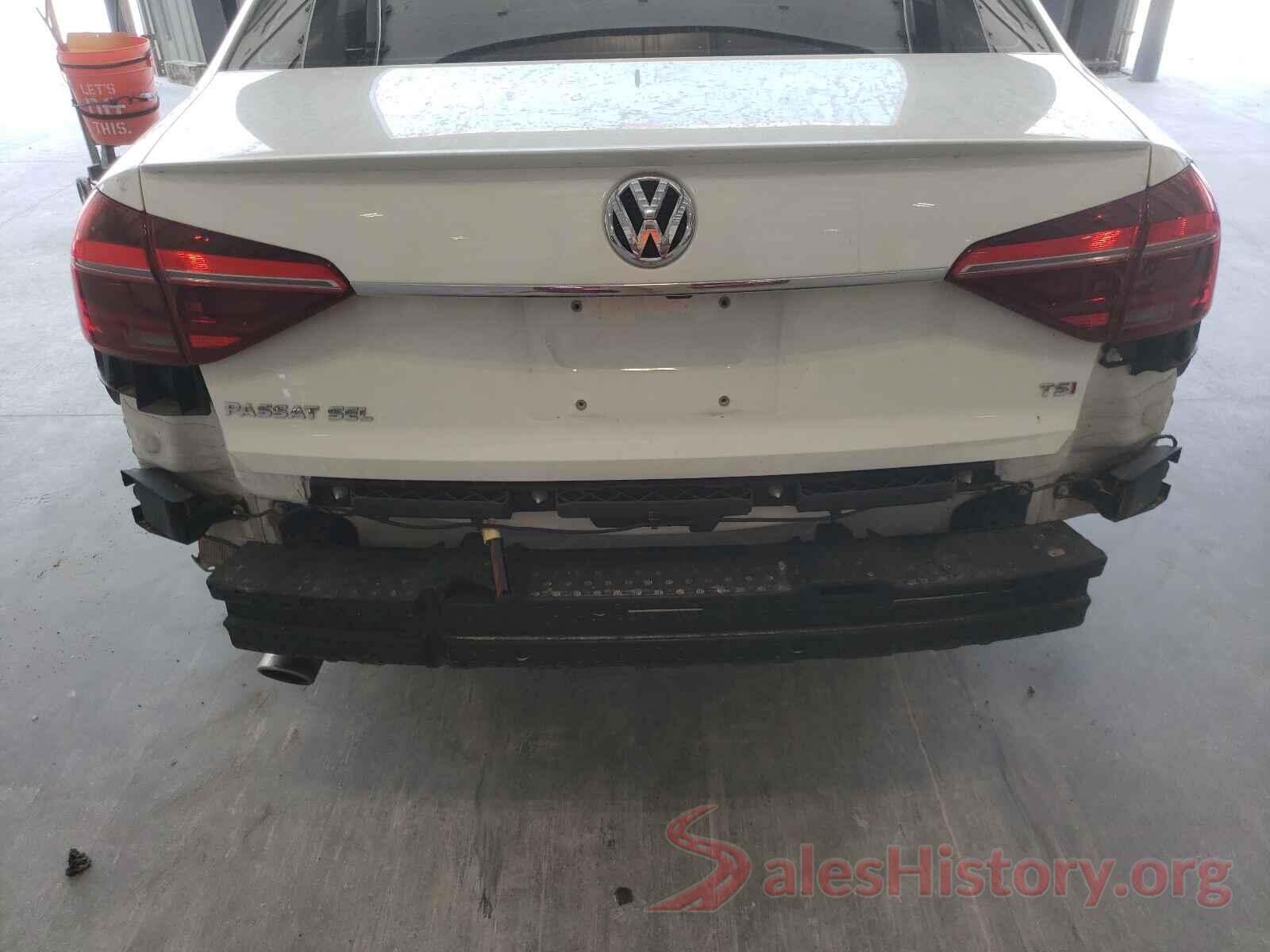 1VWCA7A33JC032417 2018 VOLKSWAGEN PASSAT