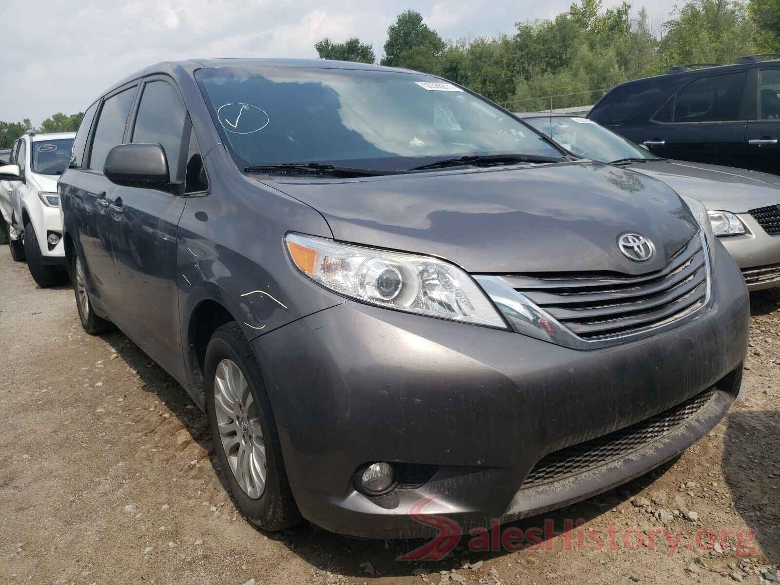 5TDYZ3DC8HS882171 2017 TOYOTA SIENNA