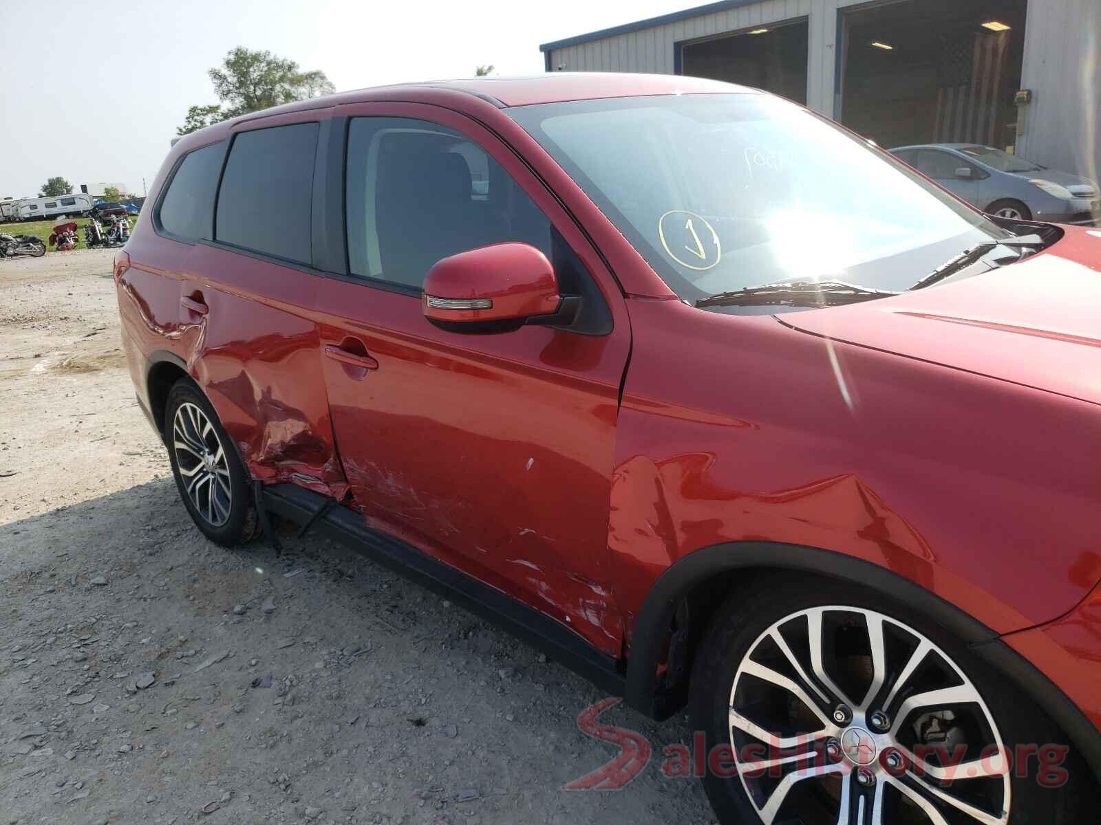 JA4AD3A38HZ042548 2017 MITSUBISHI OUTLANDER