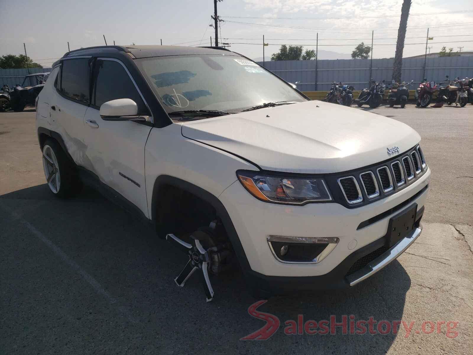 3C4NJDCB7JT135715 2018 JEEP COMPASS