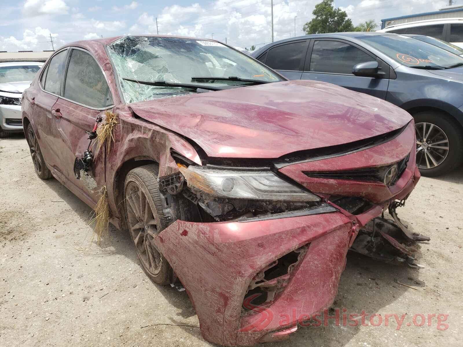 4T1B61HK9JU565680 2018 TOYOTA CAMRY