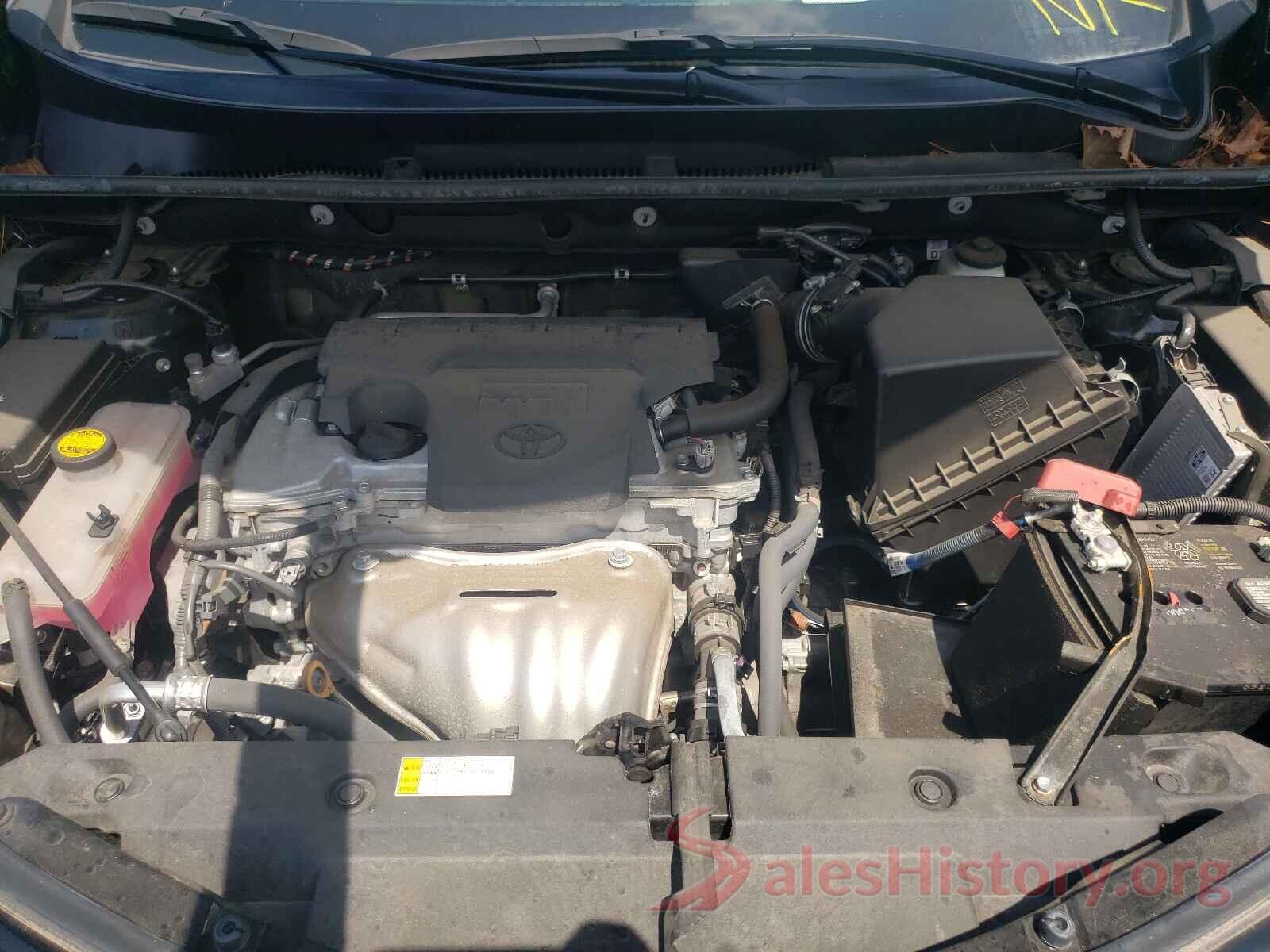 2T3RFREV3JW804823 2018 TOYOTA RAV4