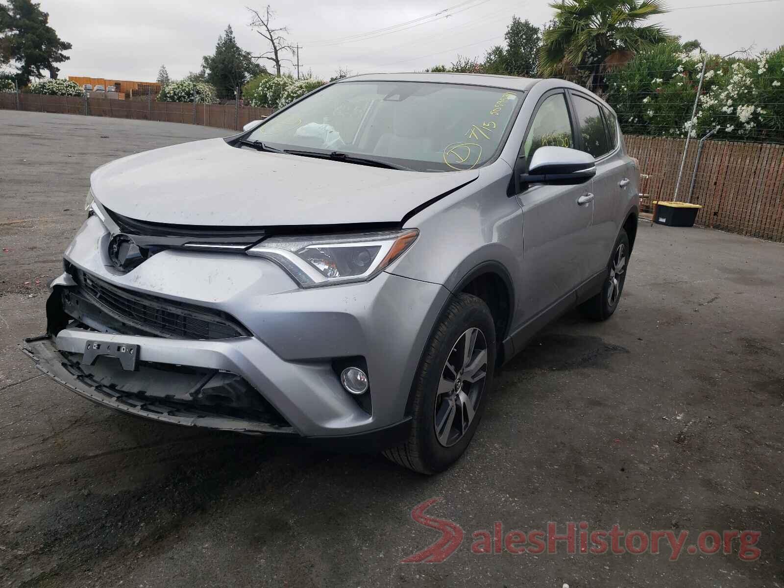 JTMWFREV0JD126905 2018 TOYOTA RAV4