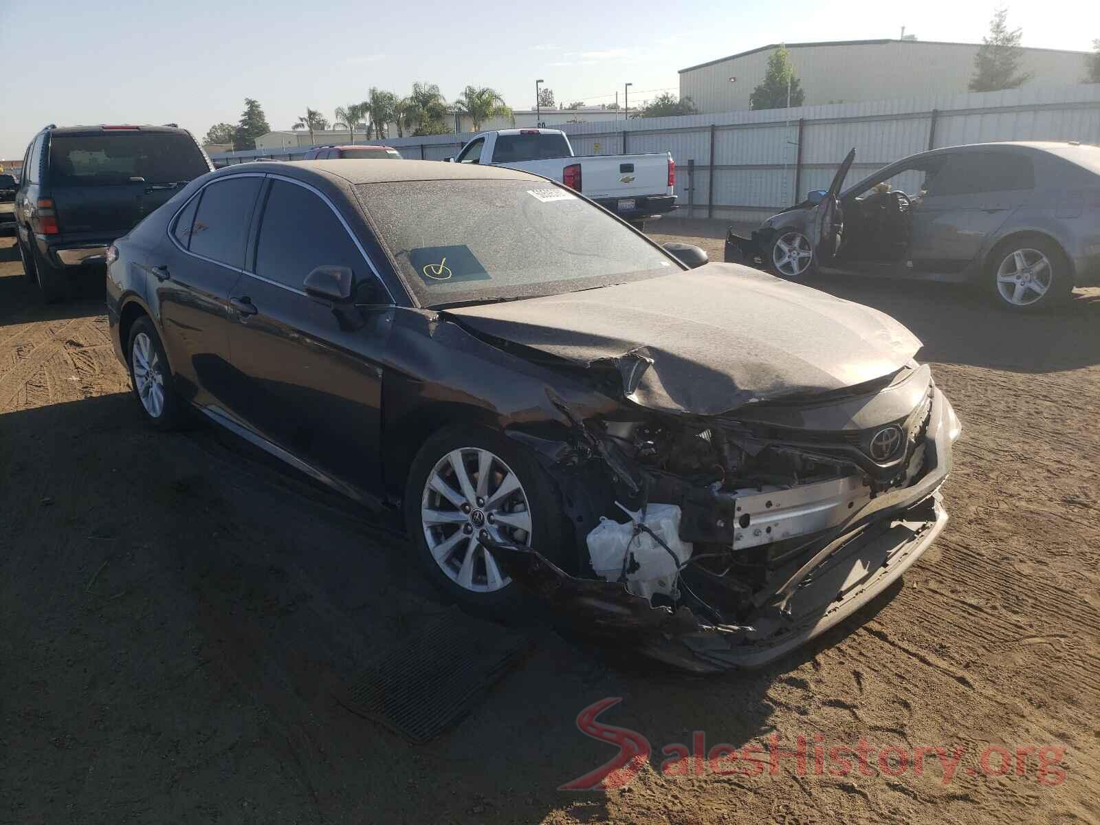 JTNB11HK8J3037455 2018 TOYOTA CAMRY