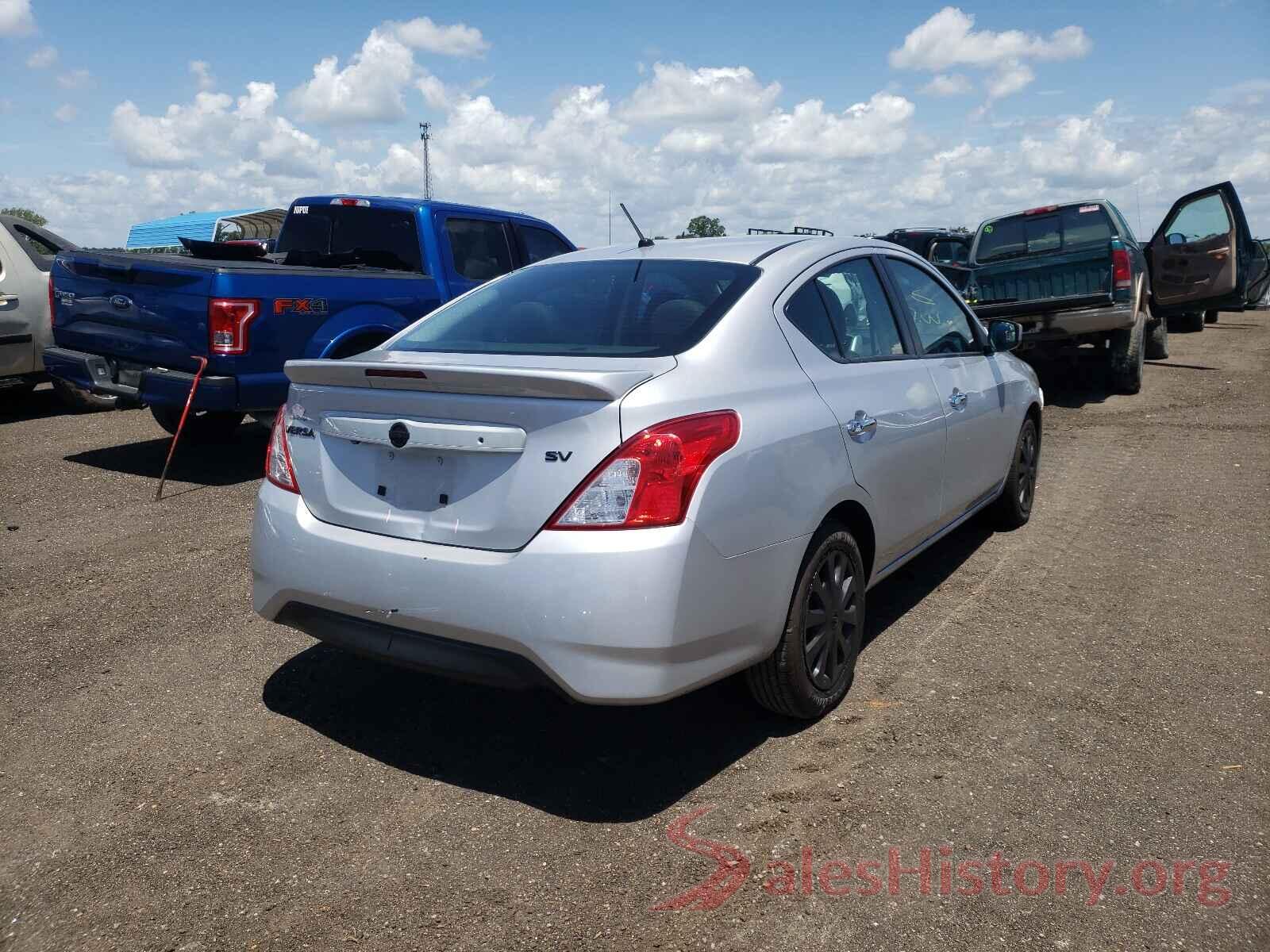 3N1CN7AP3KL876508 2019 NISSAN VERSA