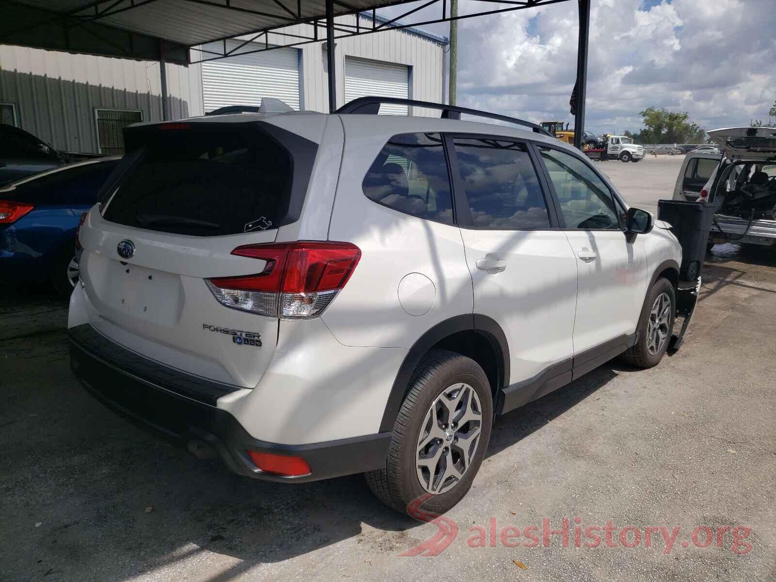 JF2SKAJC7LH555231 2020 SUBARU FORESTER