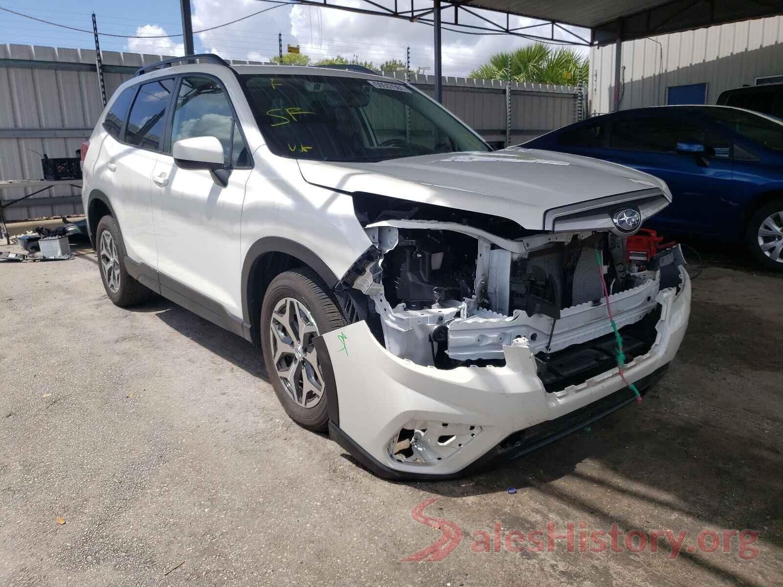 JF2SKAJC7LH555231 2020 SUBARU FORESTER