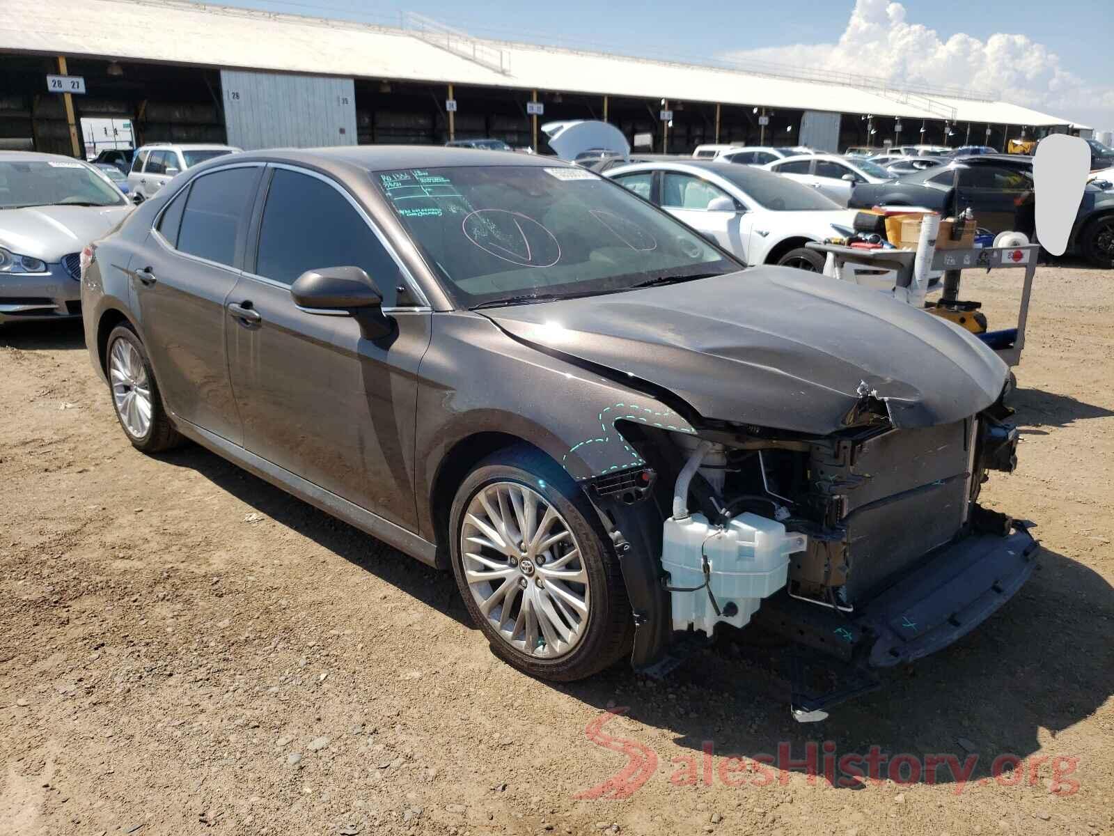 4T1B11HK4JU509354 2018 TOYOTA CAMRY