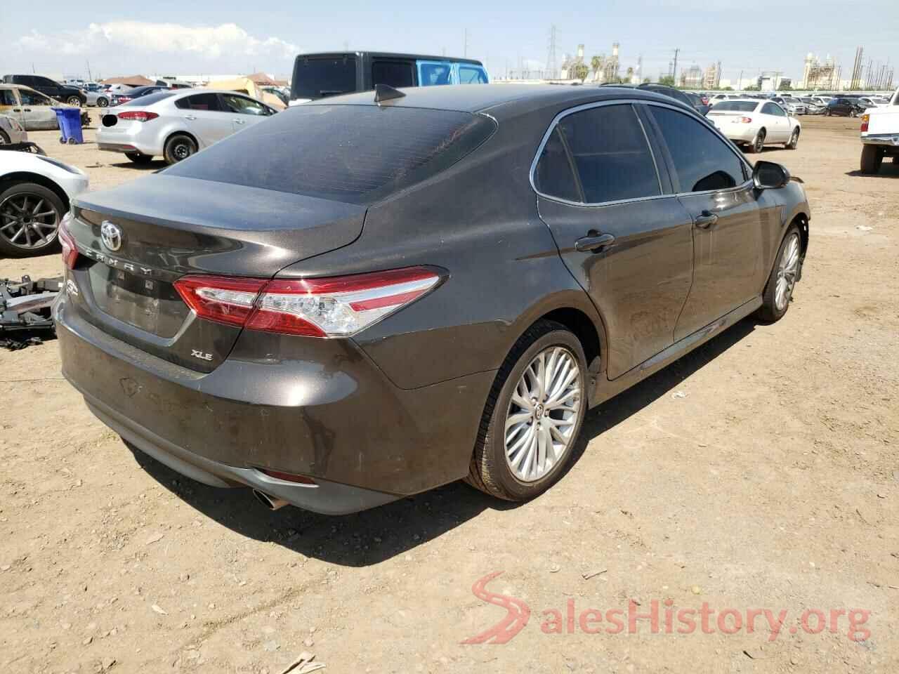 4T1B11HK4JU509354 2018 TOYOTA CAMRY