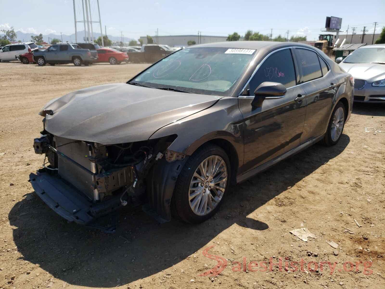 4T1B11HK4JU509354 2018 TOYOTA CAMRY