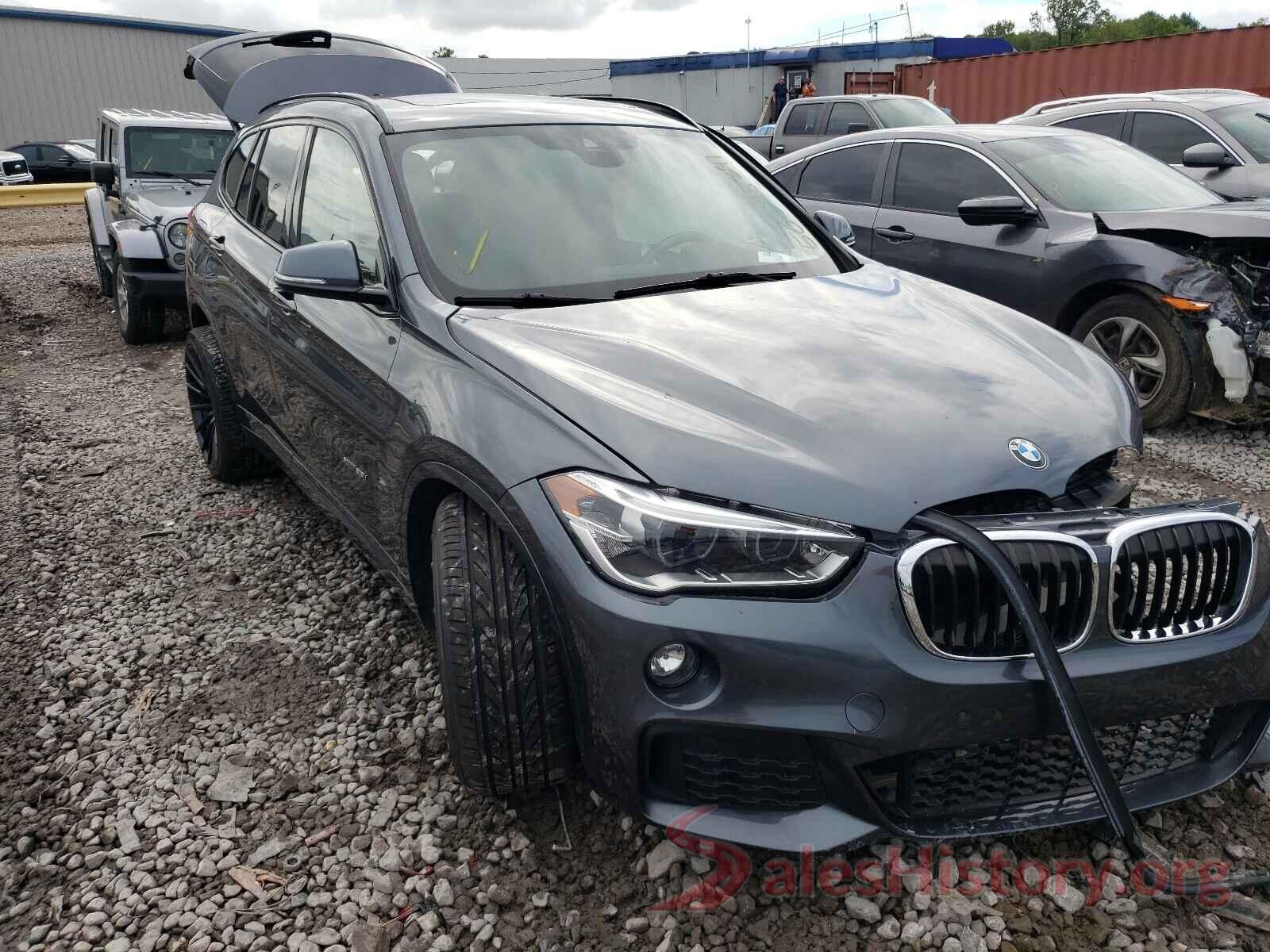 WBXHT3C30J5K25916 2018 BMW X1