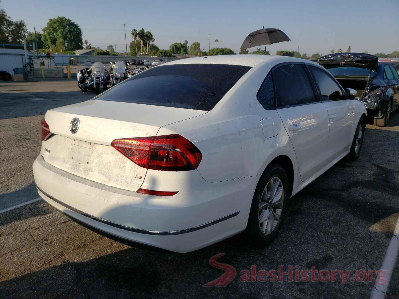 1VWAA7A38JC022490 2018 VOLKSWAGEN PASSAT