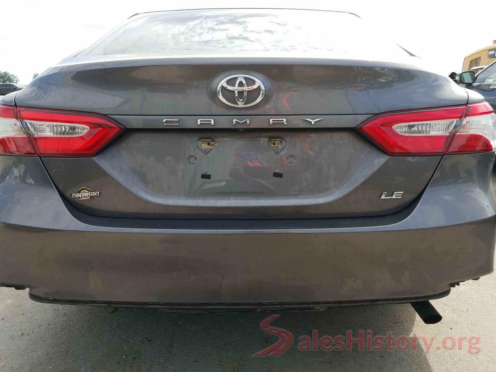 4T1B11HK6JU061103 2018 TOYOTA CAMRY