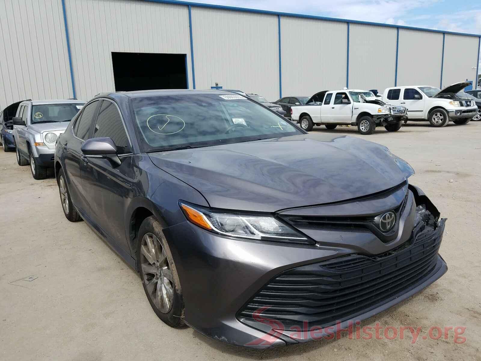 4T1B11HK6JU061103 2018 TOYOTA CAMRY