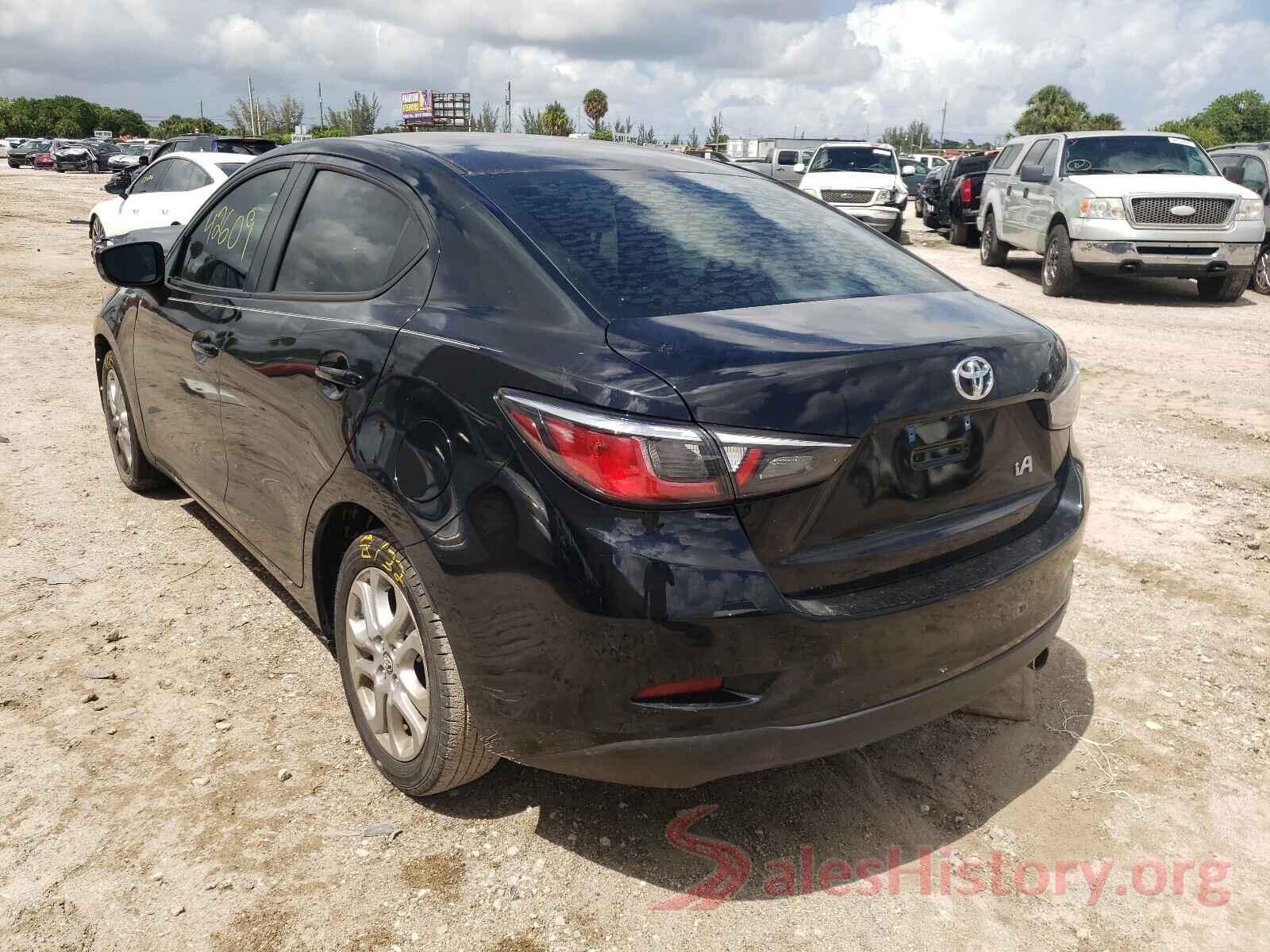 3MYDLBYV0JY308587 2018 TOYOTA YARIS