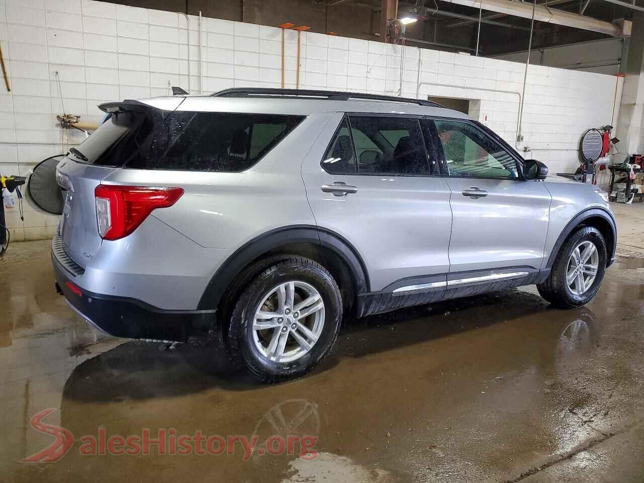 2022 FORD EXPLORER VIN 1FMSK8DH0NGA34757, right side view