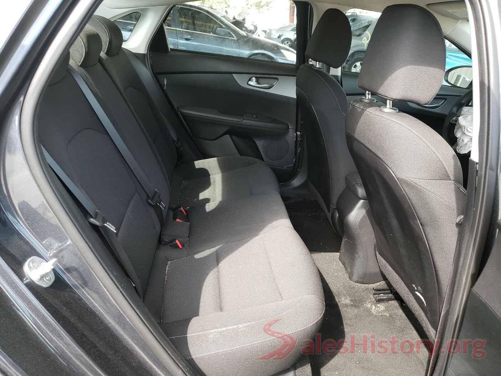 3KPF24AD0KE041302 2019 KIA FORTE