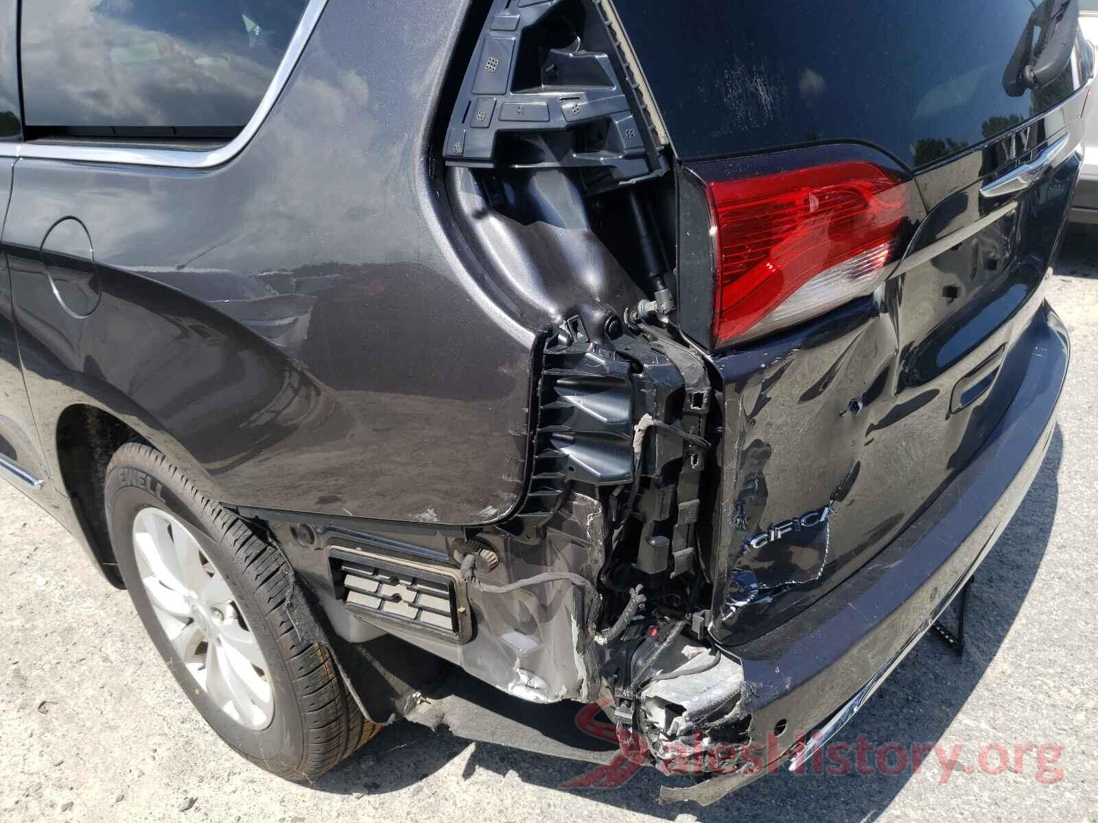 2C4RC1BG1KR700715 2019 CHRYSLER PACIFICA