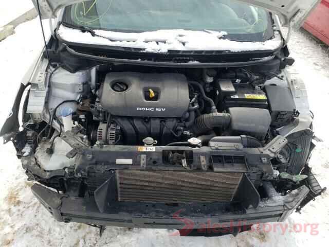 3KPFK4A78HE028767 2017 KIA FORTE