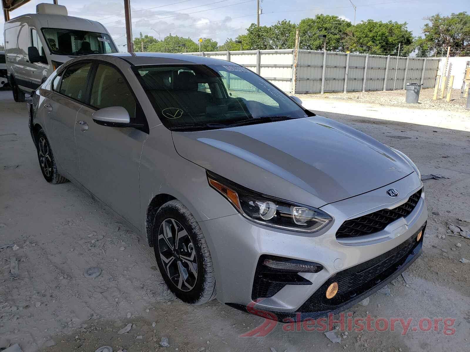 3KPF24AD9ME329774 2021 KIA FORTE