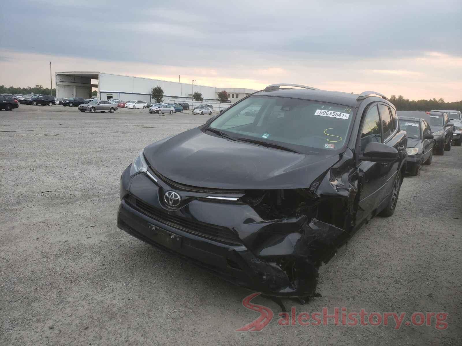 2T3BFREV2HW575806 2017 TOYOTA RAV4