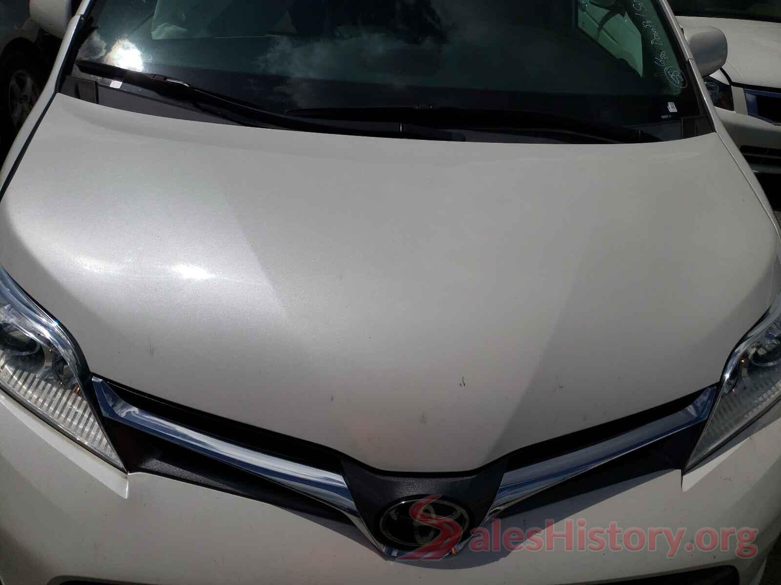 5TDYZ3DC7KS975772 2019 TOYOTA SIENNA