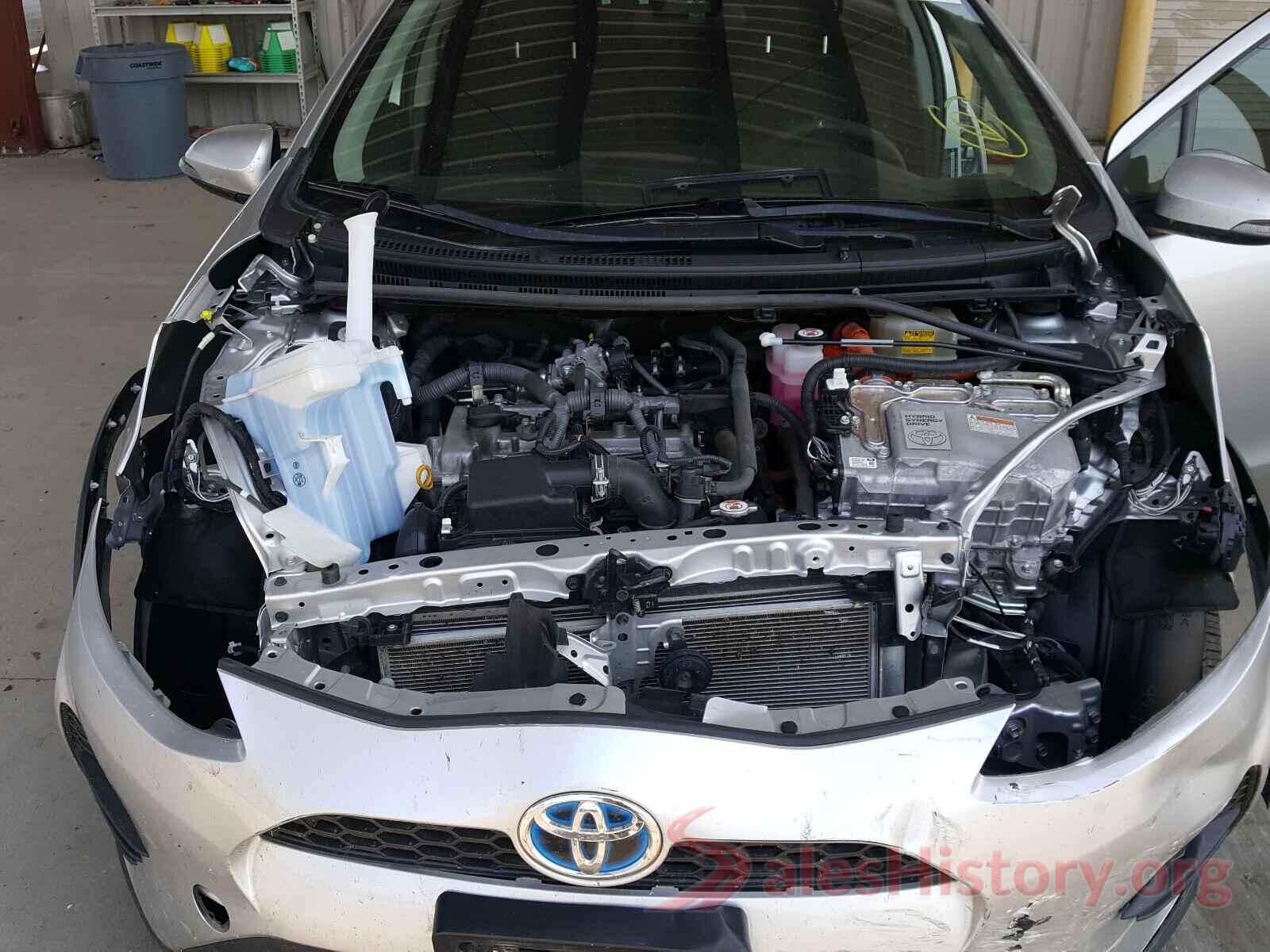 JTDKDTB36J1610518 2018 TOYOTA PRIUS