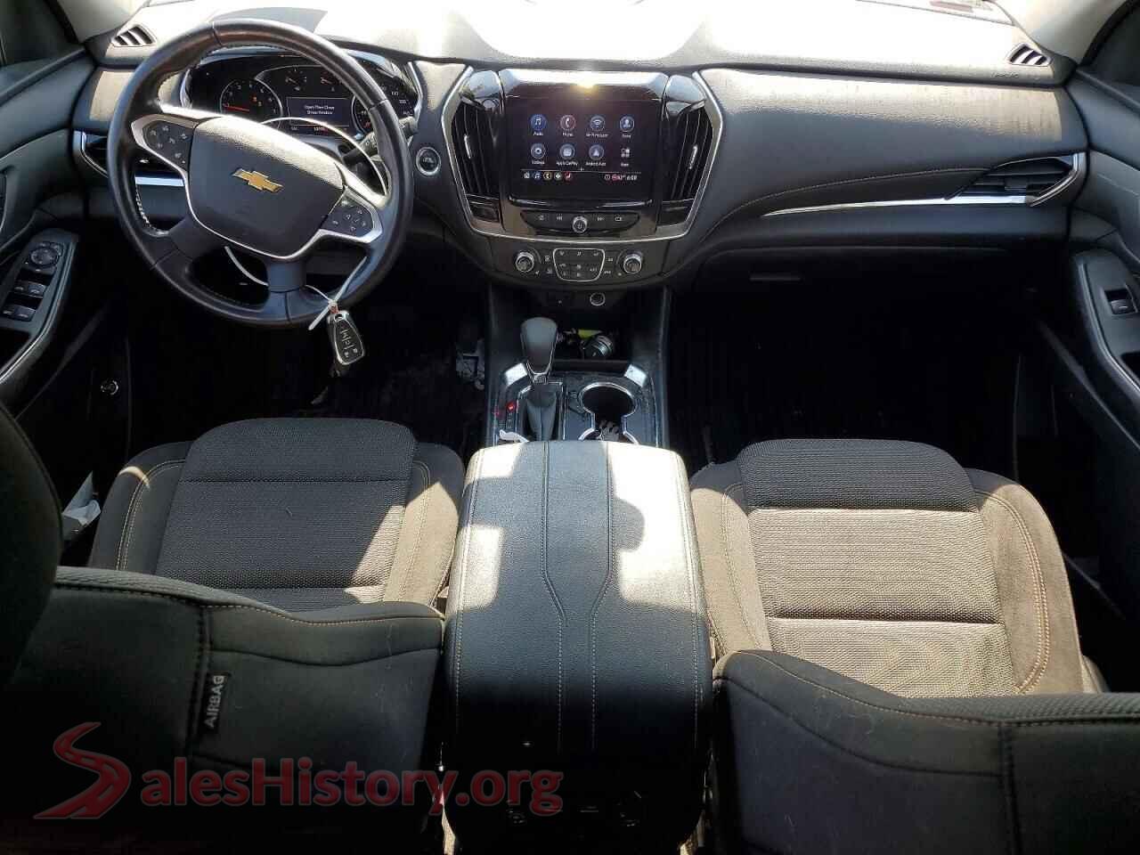 2021 CHEVROLET TRAVERSE VIN 1GNEVGKW2MJ132122, interior dashboard