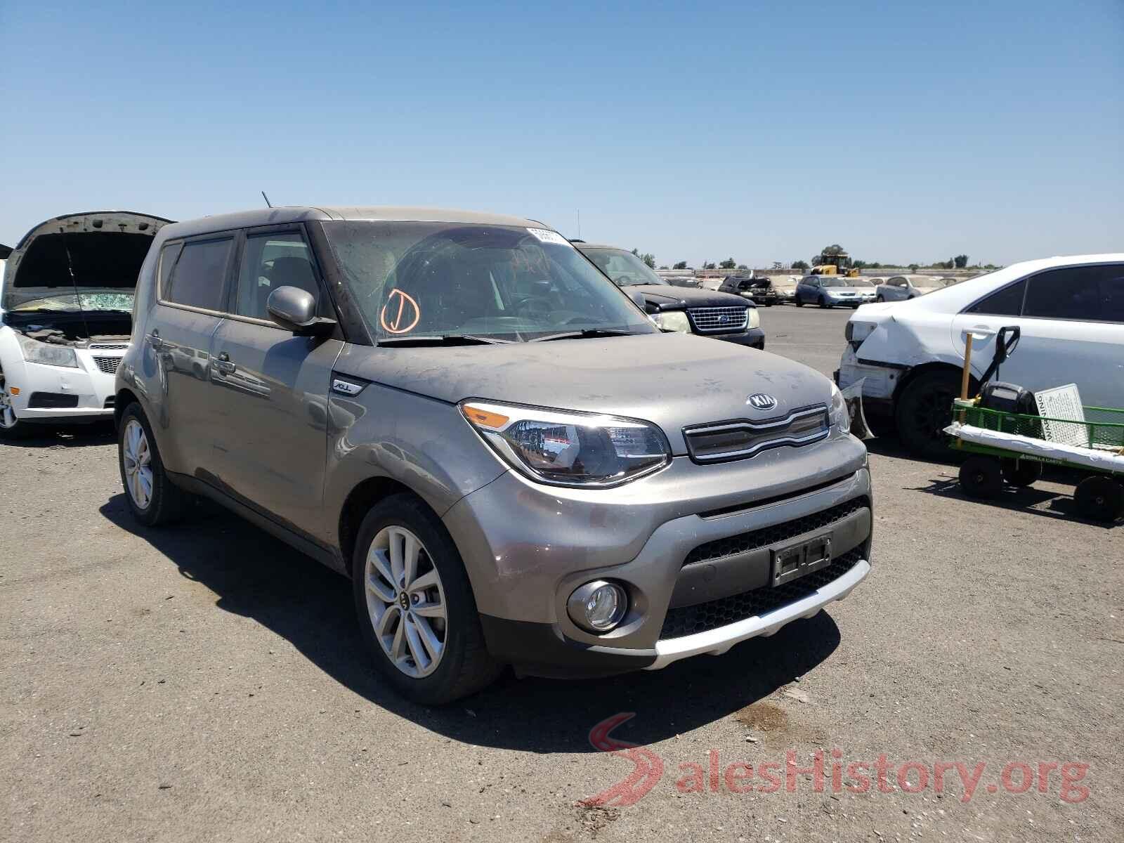 KNDJP3A59J7569286 2018 KIA SOUL