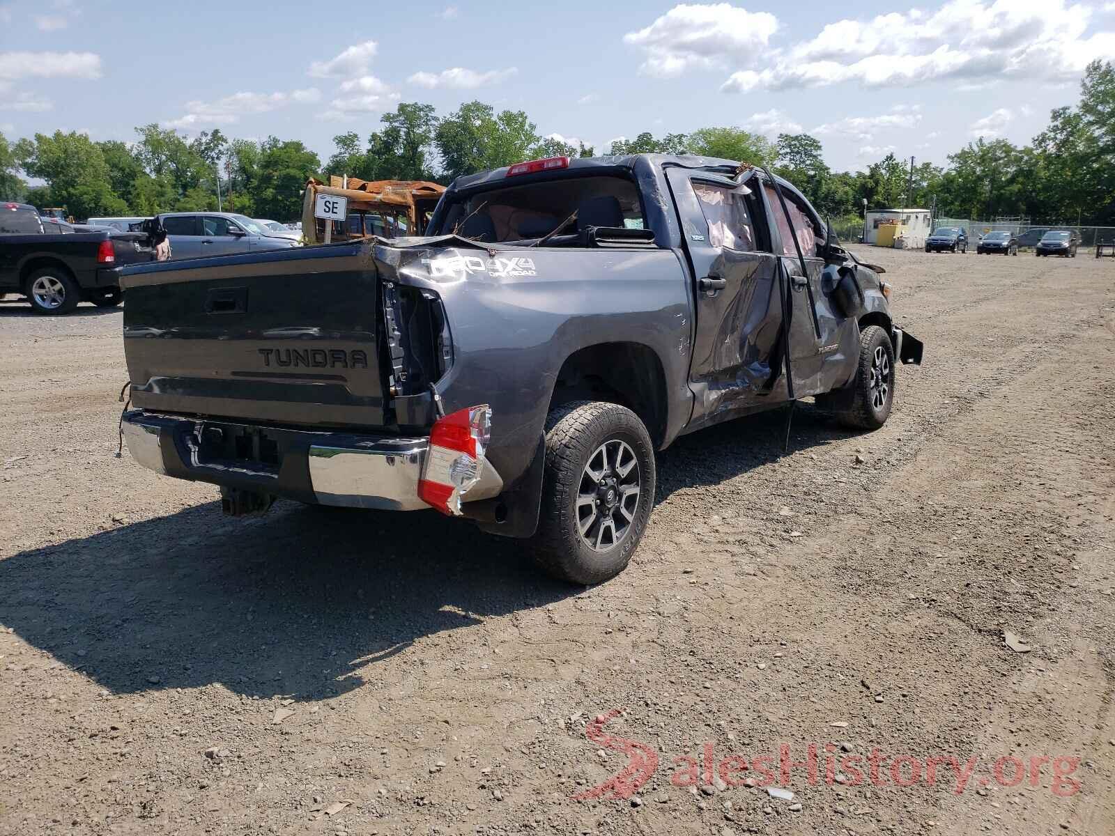 5TFDY5F18JX689771 2018 TOYOTA TUNDRA