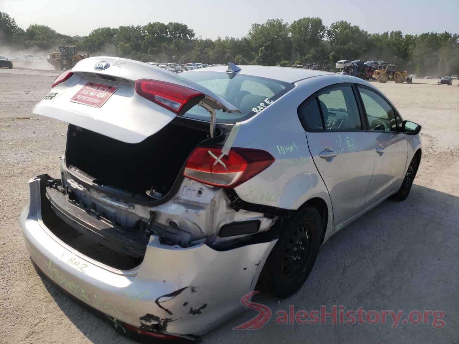 3KPFK4A75JE231945 2018 KIA FORTE