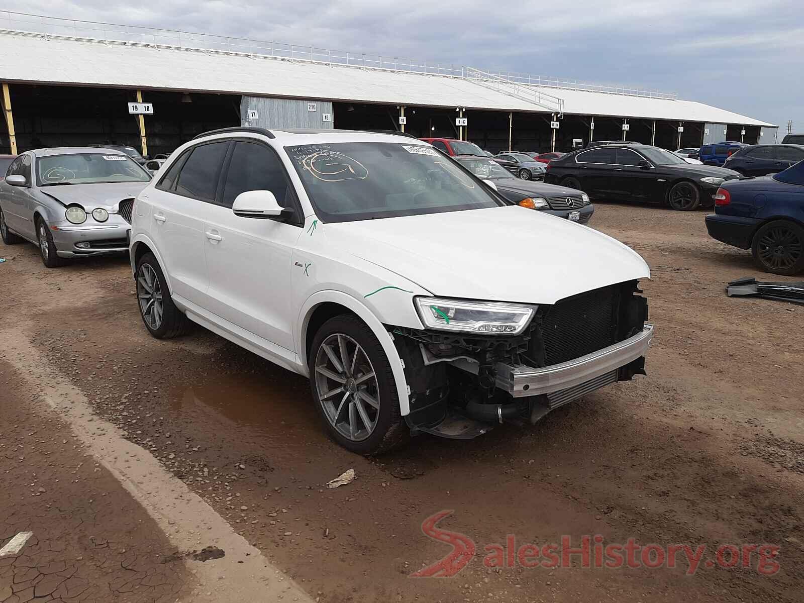 WA1HCCFS8JR000906 2018 AUDI Q3