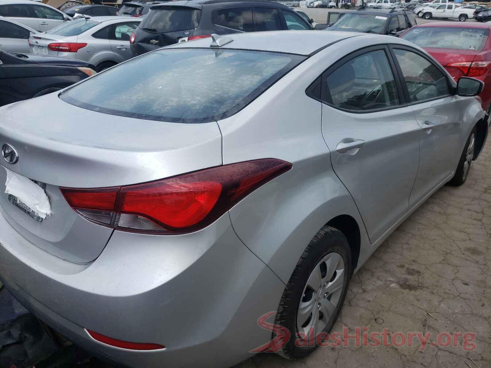 5NPDH4AE4GH757993 2016 HYUNDAI ELANTRA