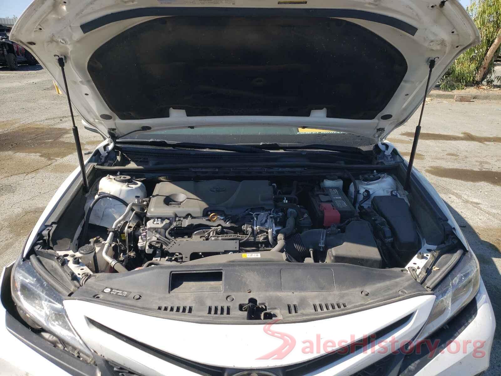 4T1B11HK6JU552108 2018 TOYOTA CAMRY