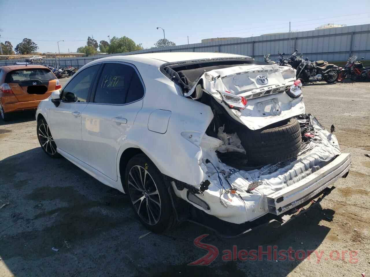 4T1B11HK6JU552108 2018 TOYOTA CAMRY