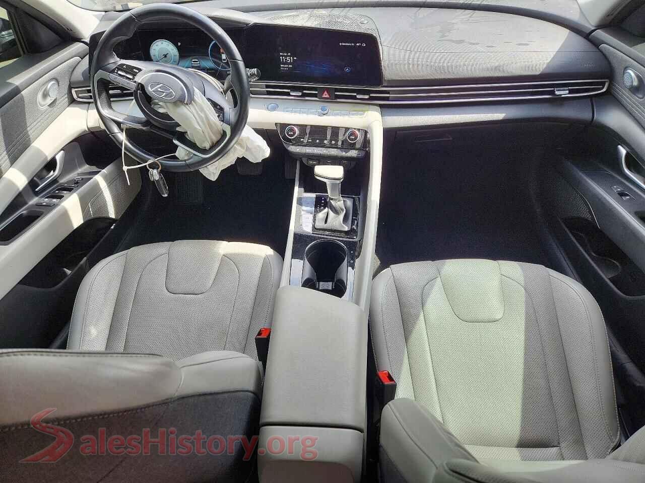 2023 HYUNDAI ELANTRA VIN 5NPLP4AG0PH105503, interior dashboard