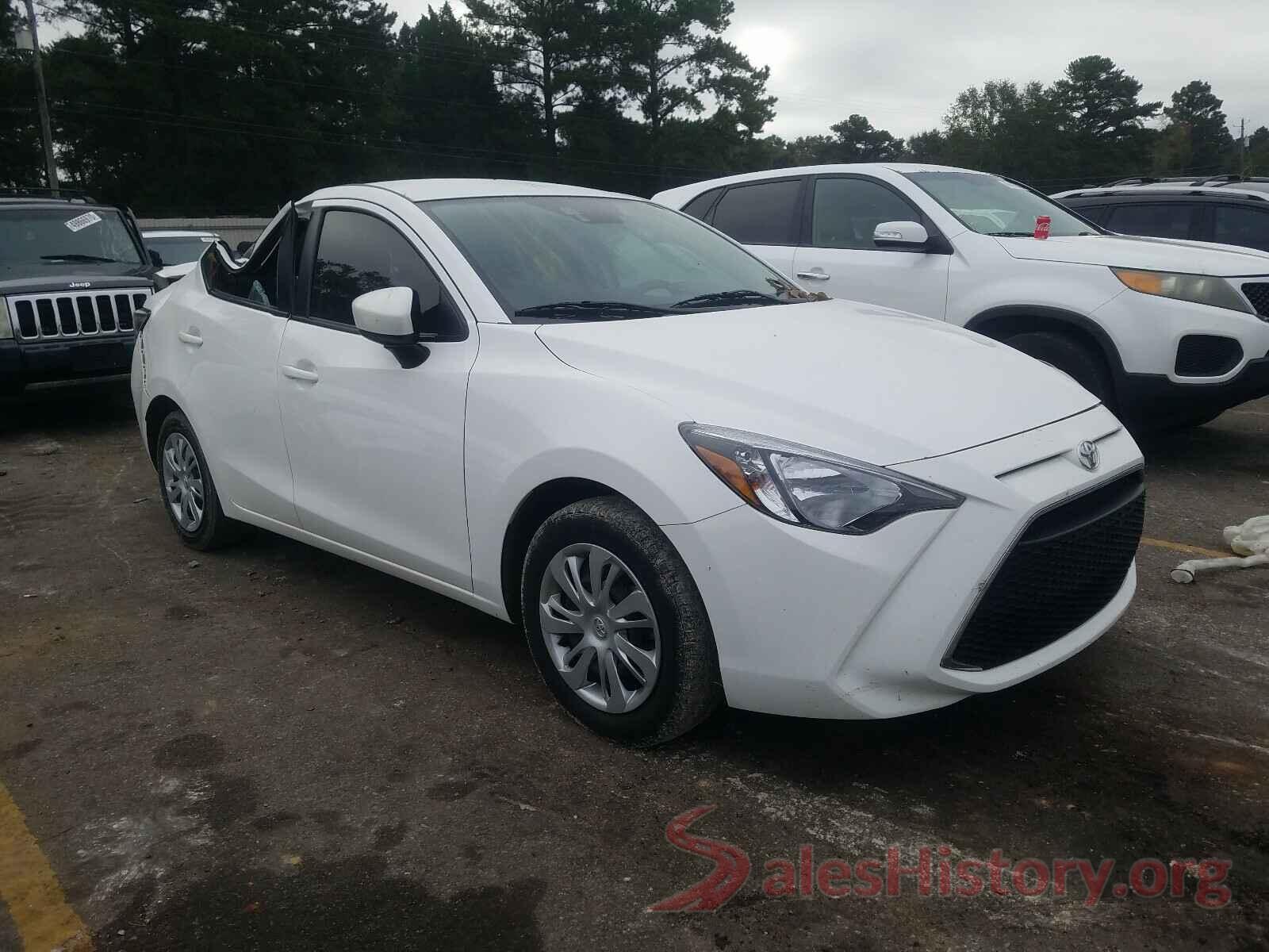 3MYDLBYV6KY518869 2019 TOYOTA YARIS