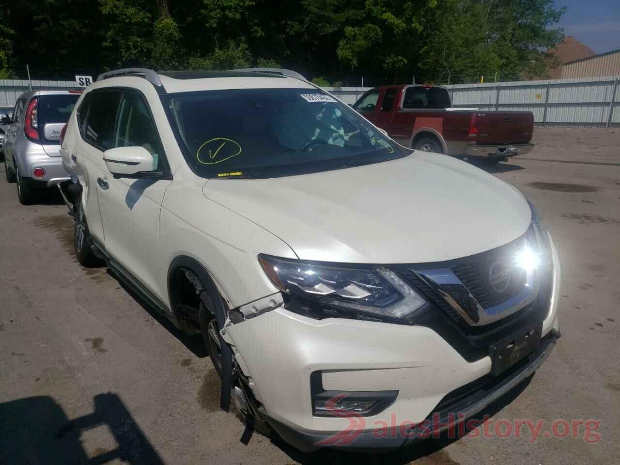 5N1AT2MV5HC863220 2017 NISSAN ROGUE