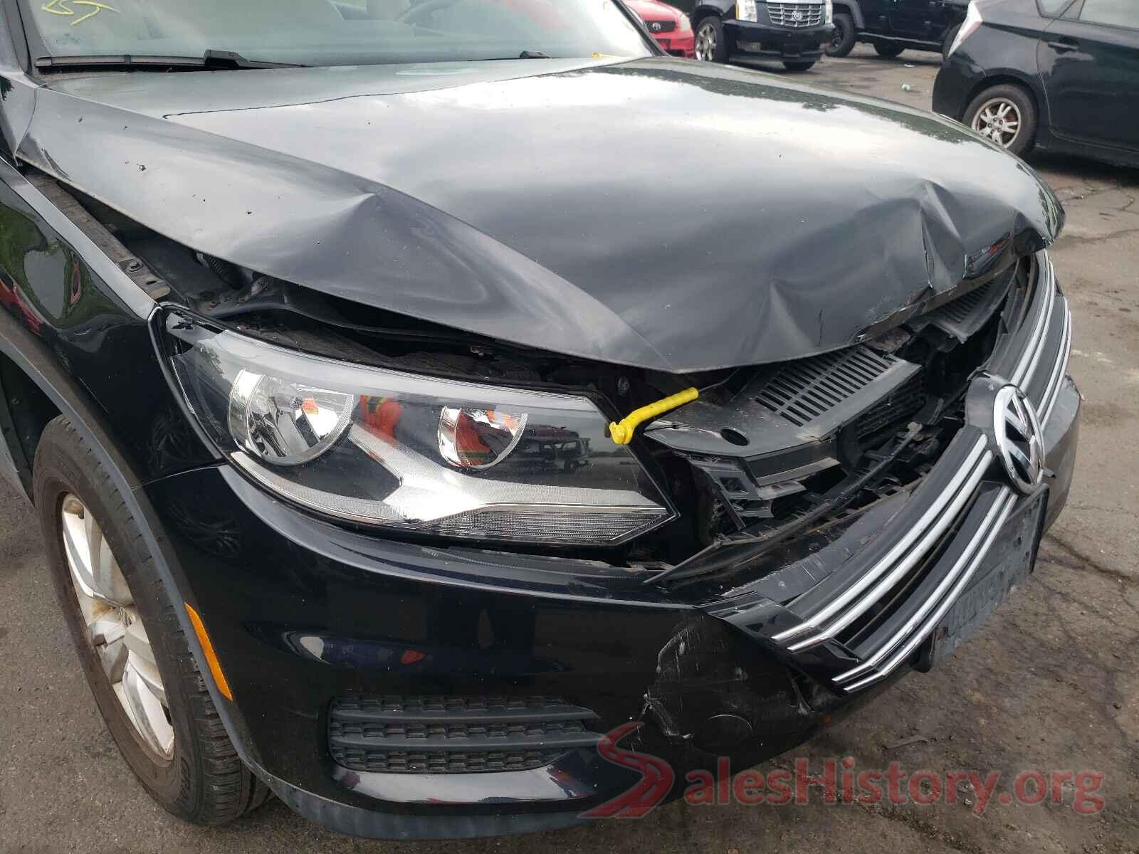 WVGBV7AX5HK033070 2017 VOLKSWAGEN TIGUAN