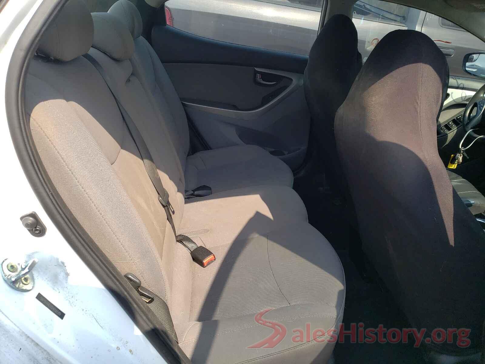 5NPDH4AE0GH656580 2016 HYUNDAI ELANTRA