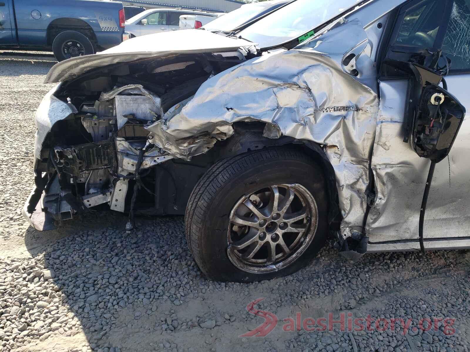 JTDKARFU6J3055590 2018 TOYOTA PRIUS