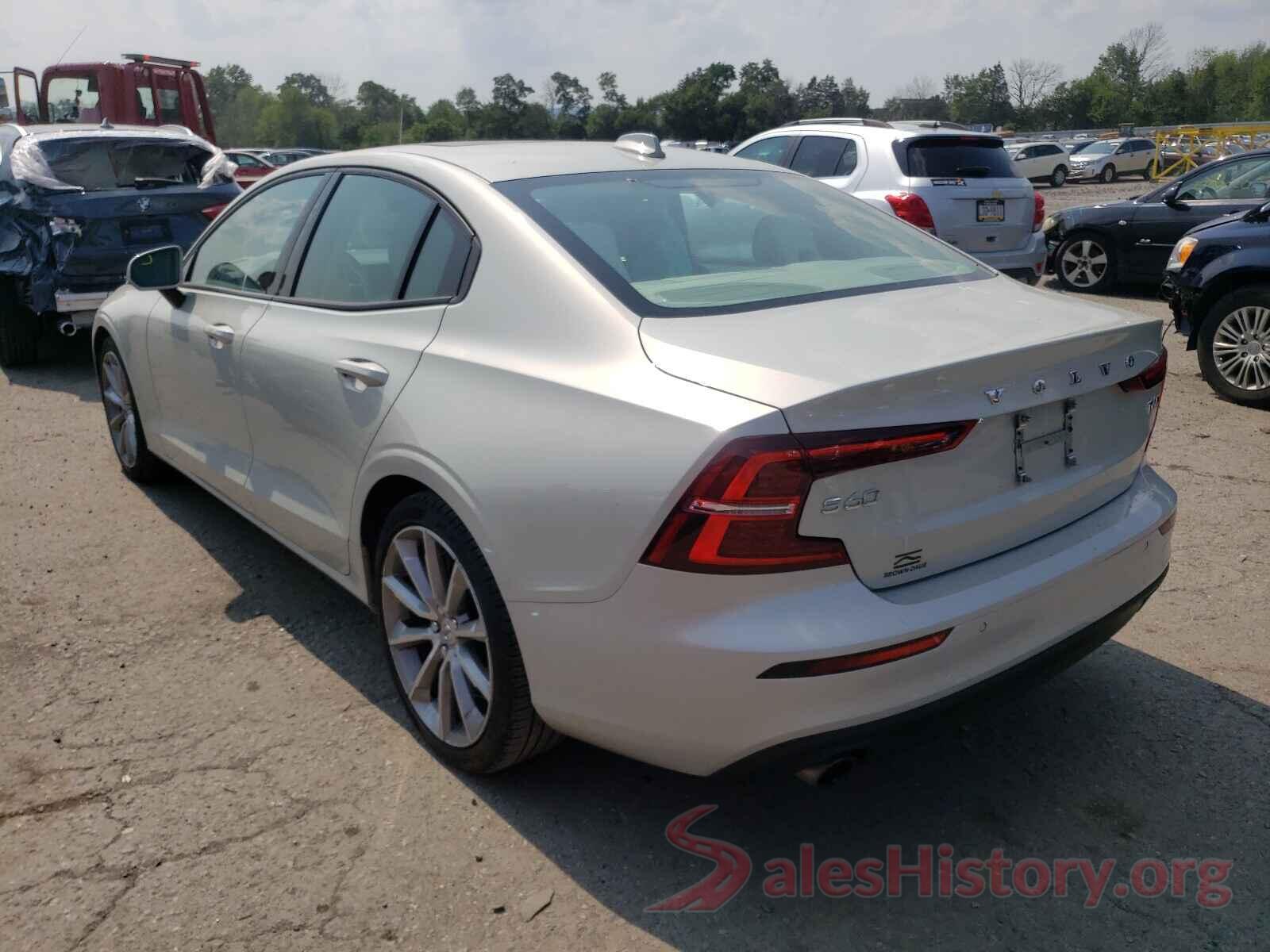 7JRA22TK2KG017952 2019 VOLVO S60