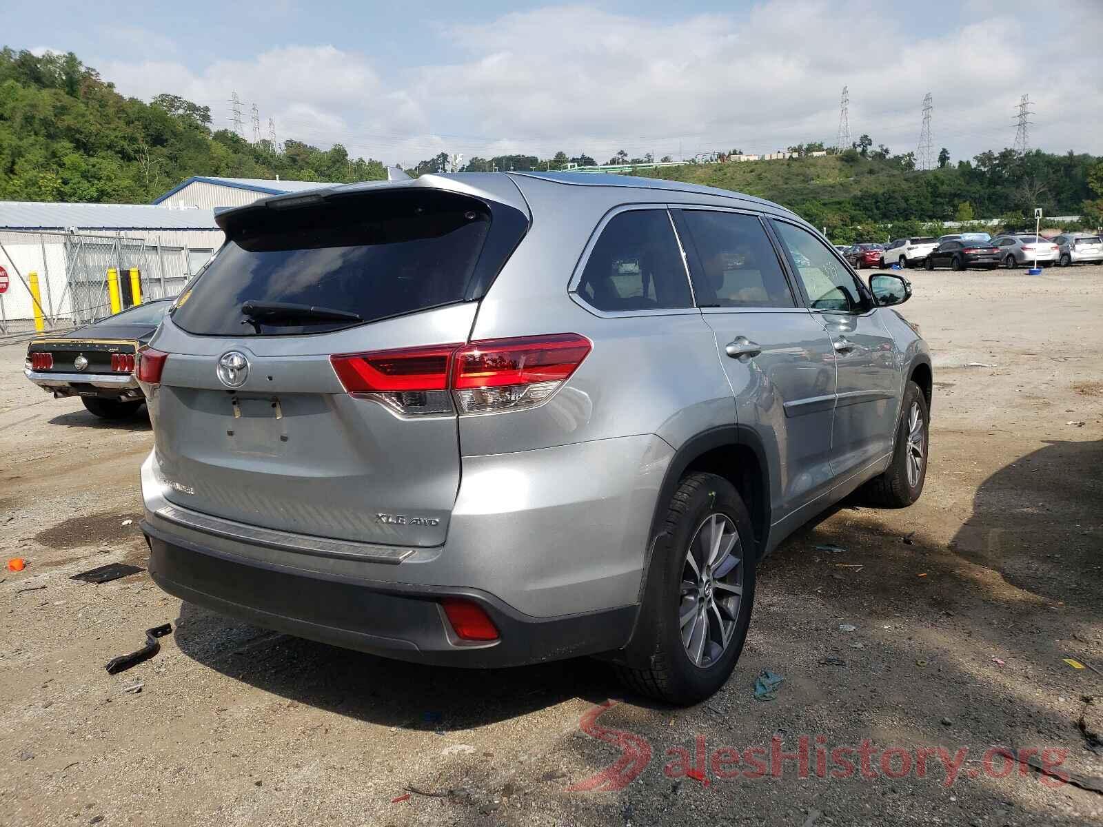 5TDJZRFH3JS876118 2018 TOYOTA HIGHLANDER