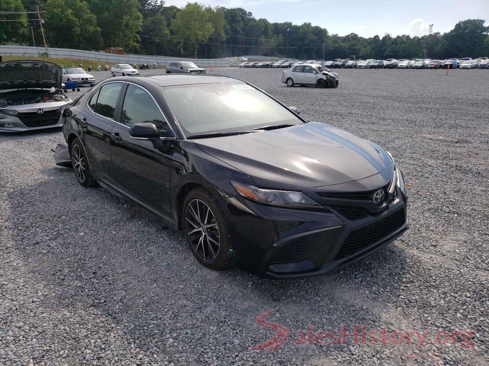 4T1G11AK3MU592618 2021 TOYOTA CAMRY