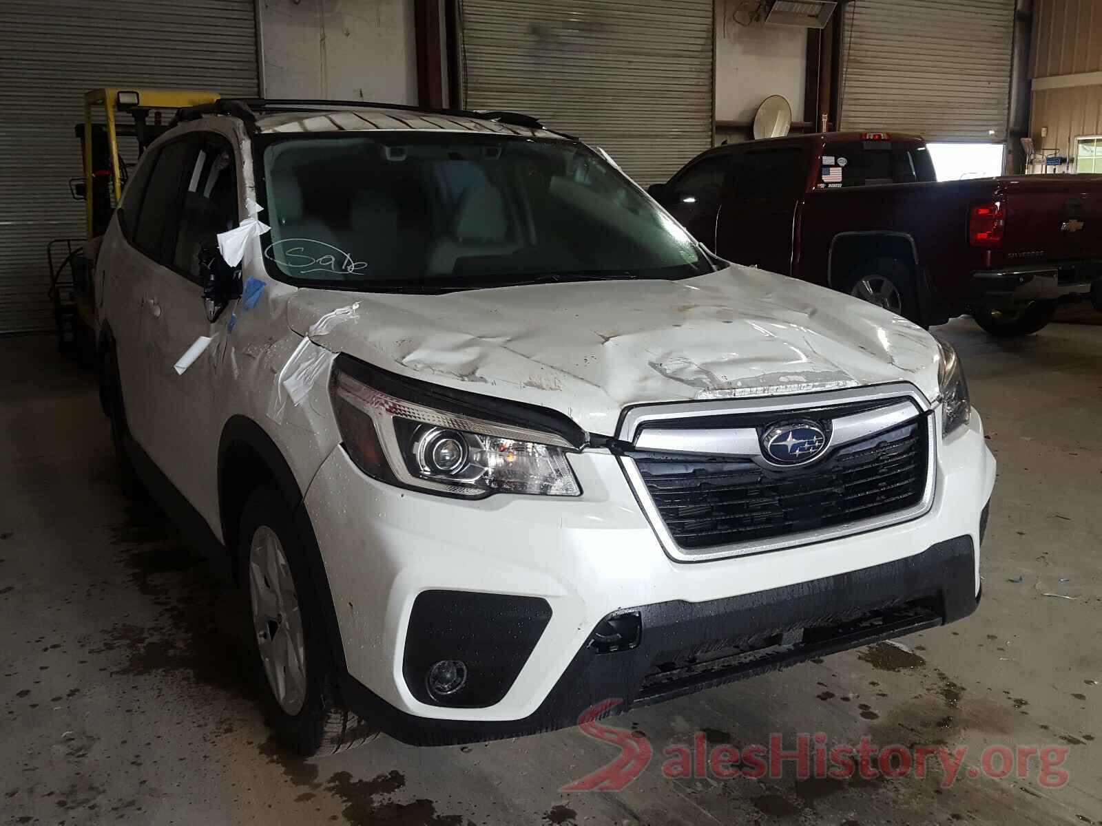 JF2SKACC4KH574654 2019 SUBARU FORESTER