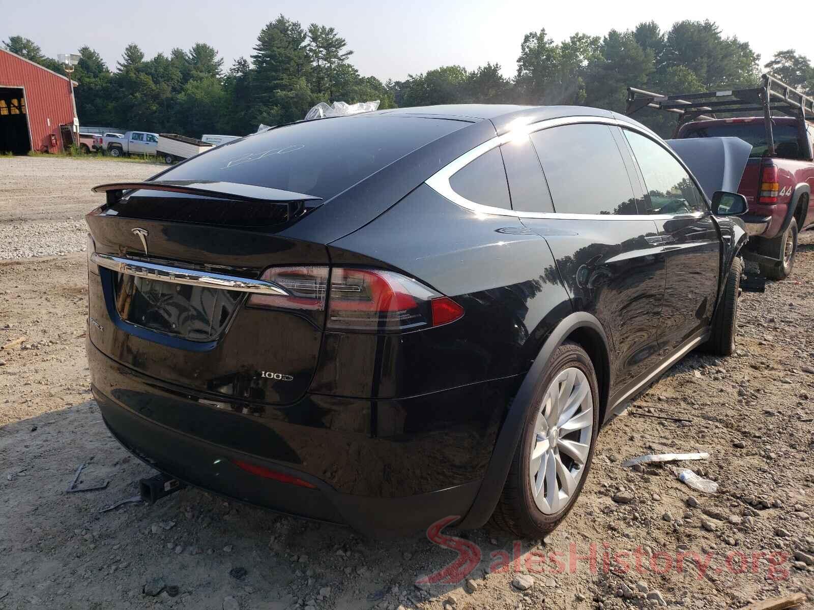 5YJXCDE2XJF088128 2018 TESLA MODEL X