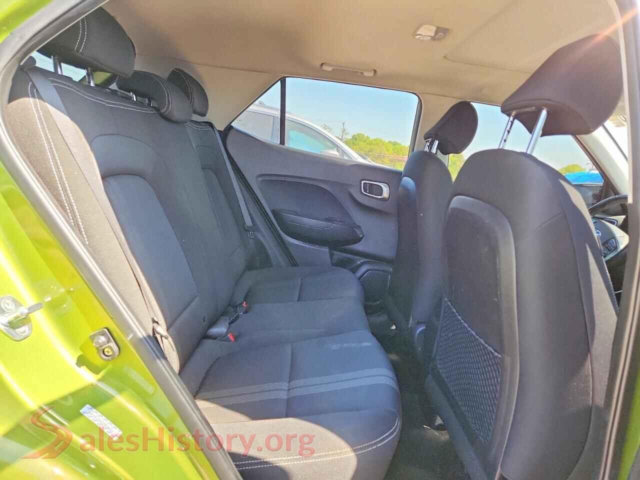 2022 HYUNDAI VENUE VIN KMHRC8A32NU154159, VIN plate
