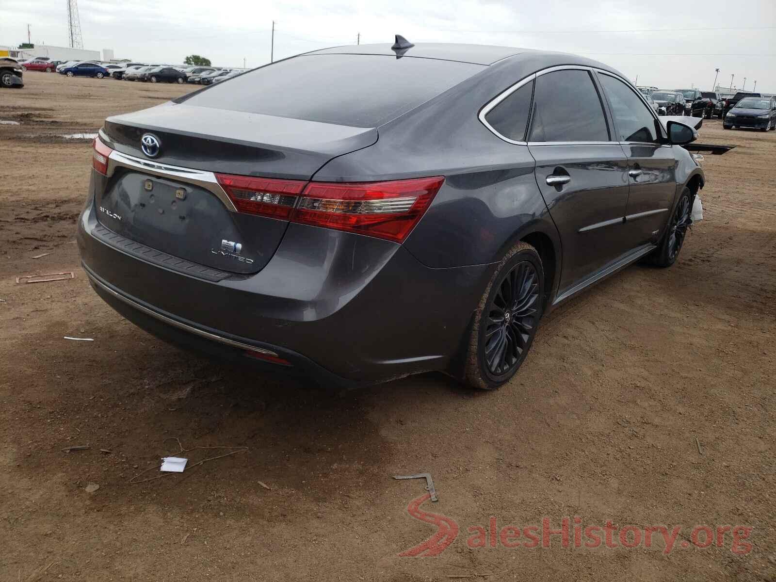 4T1BD1EB5JU061556 2018 TOYOTA AVALON