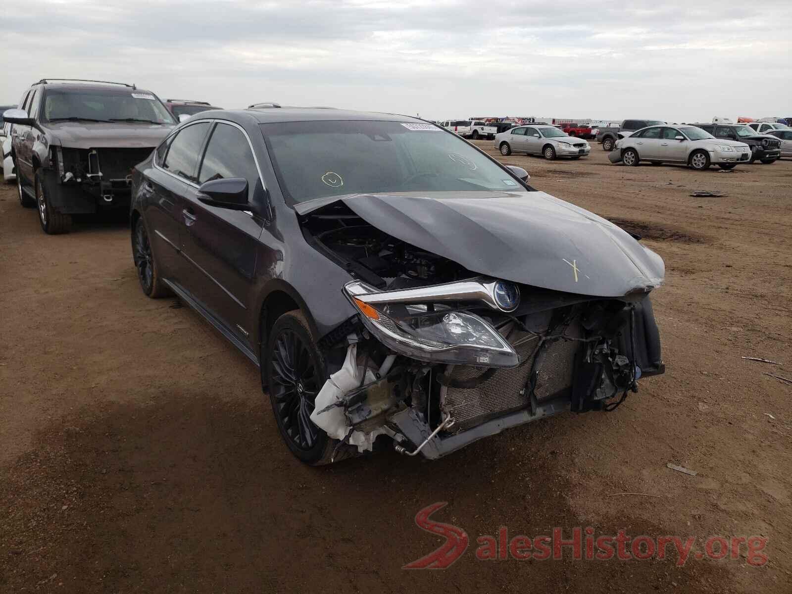 4T1BD1EB5JU061556 2018 TOYOTA AVALON