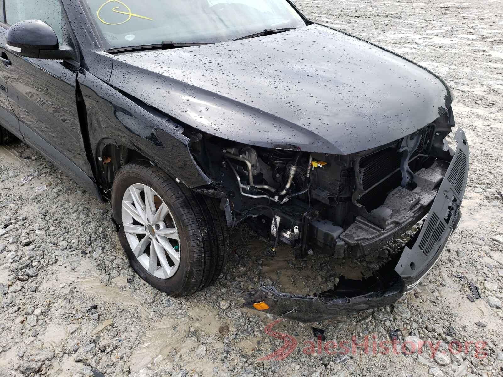 WVGAV7AX5HK053587 2017 VOLKSWAGEN TIGUAN